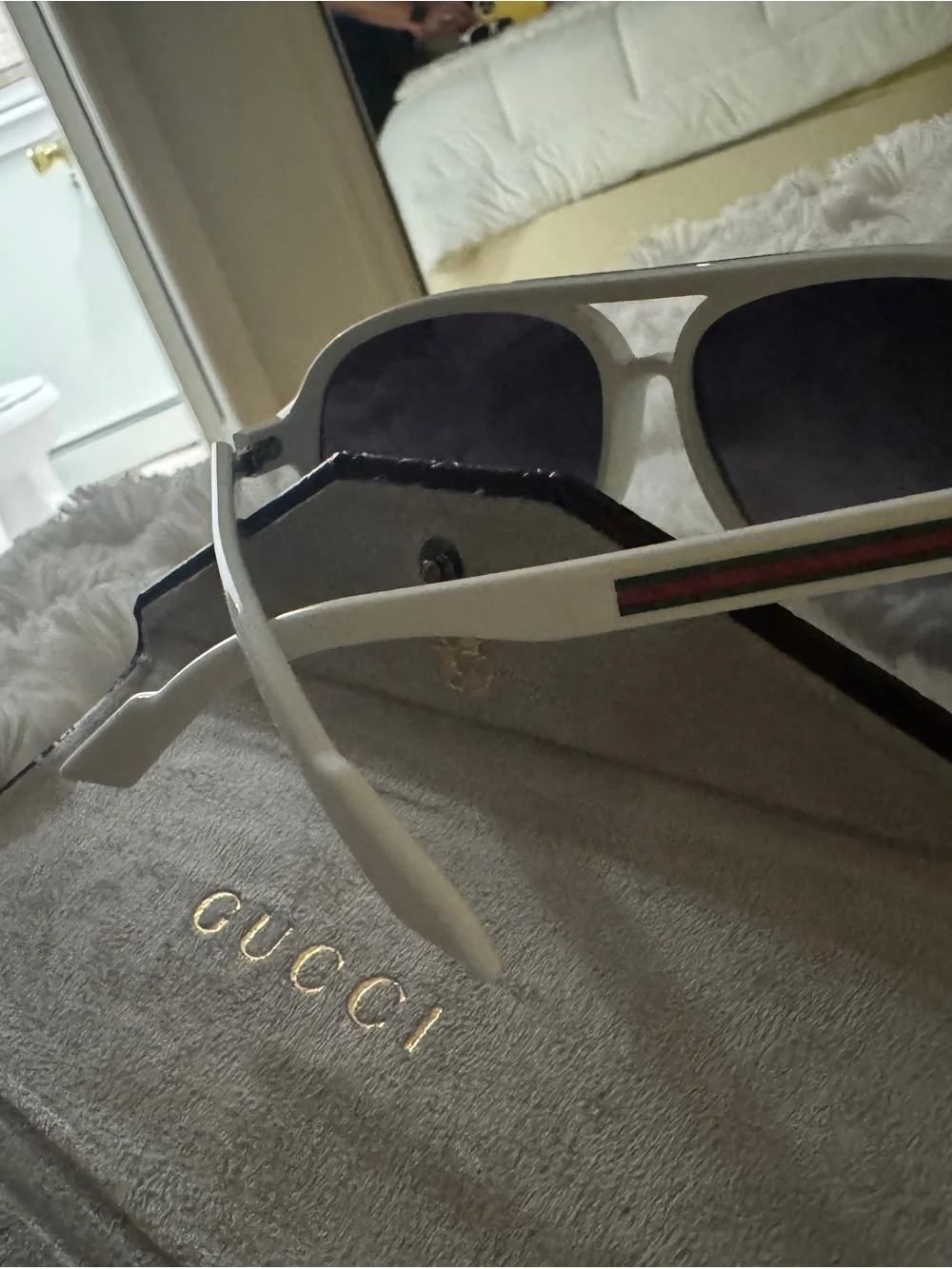 Gucci White Aviator Sunglasses with Dark Lenses